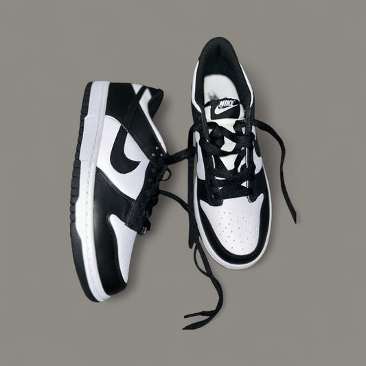 Nike Panda Dunks